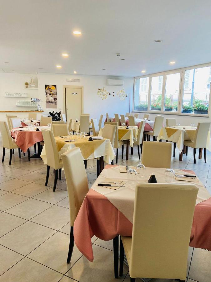 Eden Hotel Deiva Marina Exteriér fotografie
