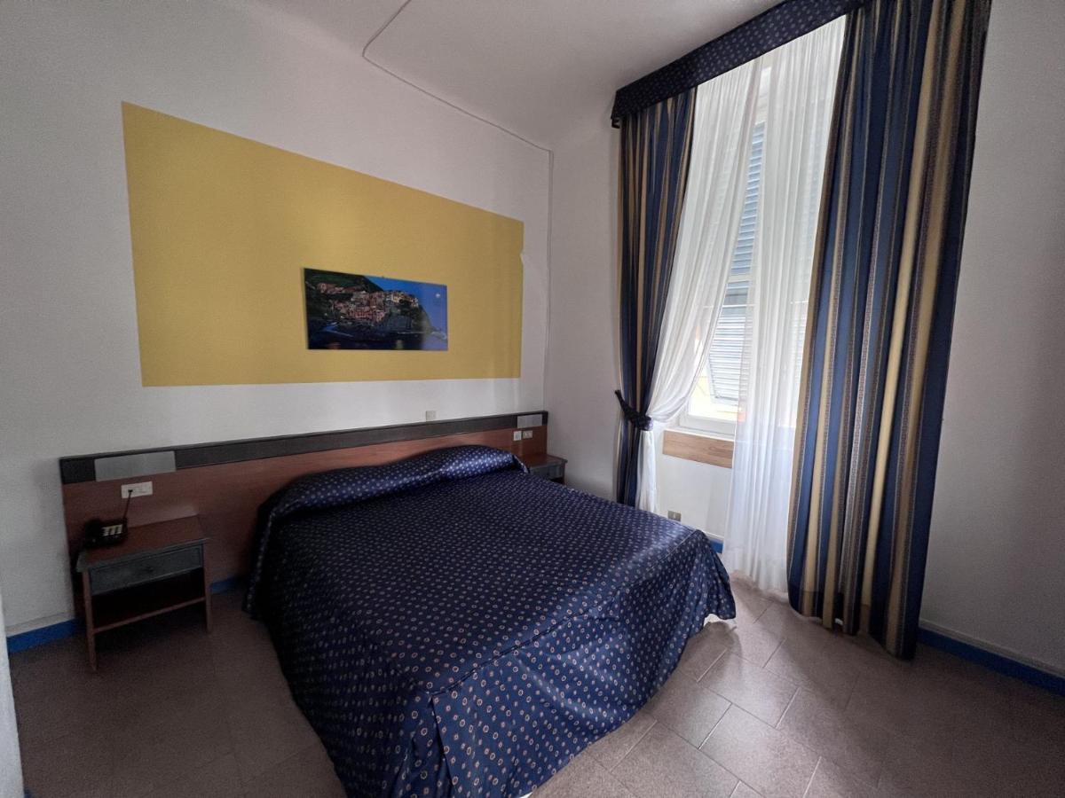 Eden Hotel Deiva Marina Exteriér fotografie