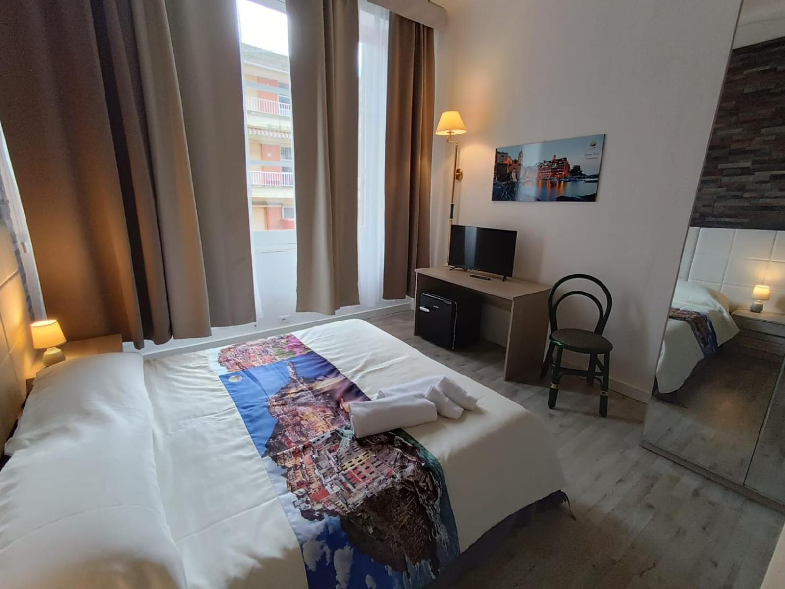 Eden Hotel Deiva Marina Exteriér fotografie